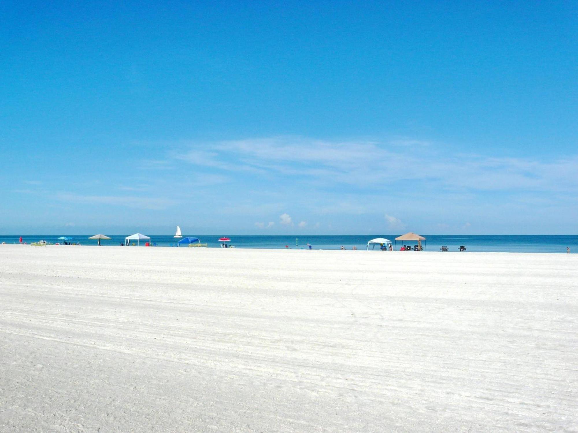 Beach Club 216 Marco Island Eksteriør billede
