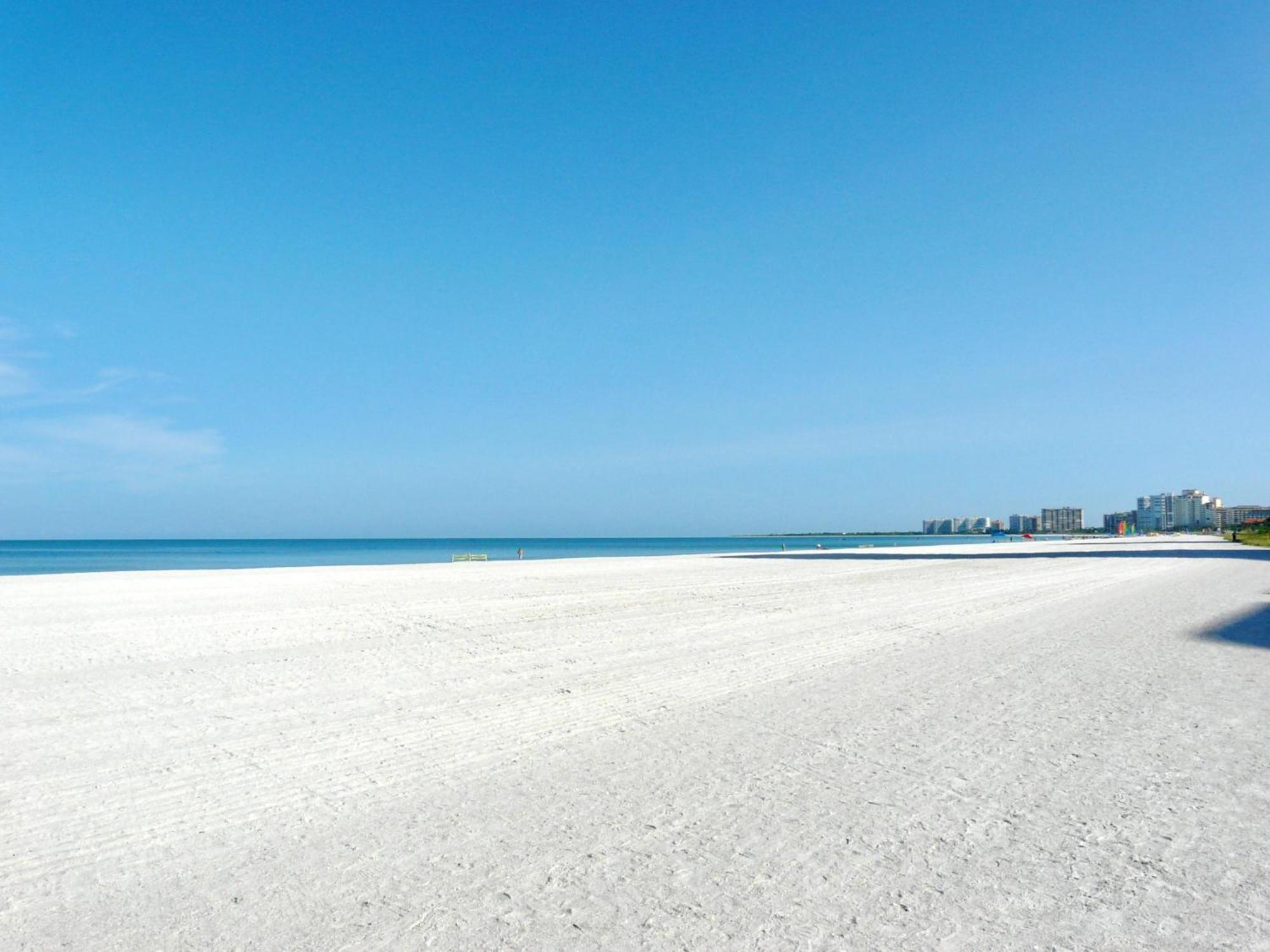 Beach Club 216 Marco Island Eksteriør billede